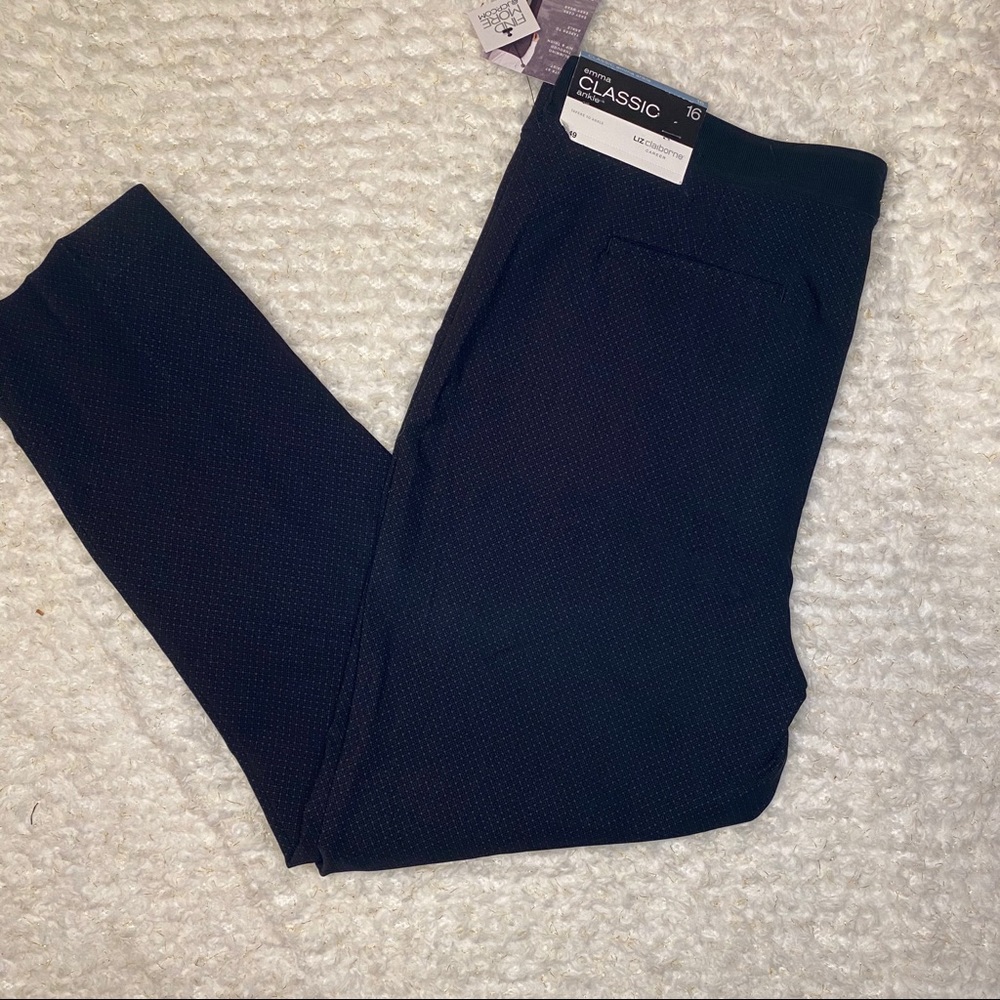 NWT Liz Claiborne Ankle pants